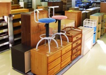 再生家具の展示その２